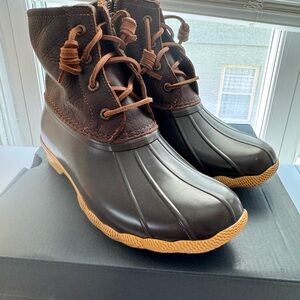 Sperry Dark Brown and Tan Boots